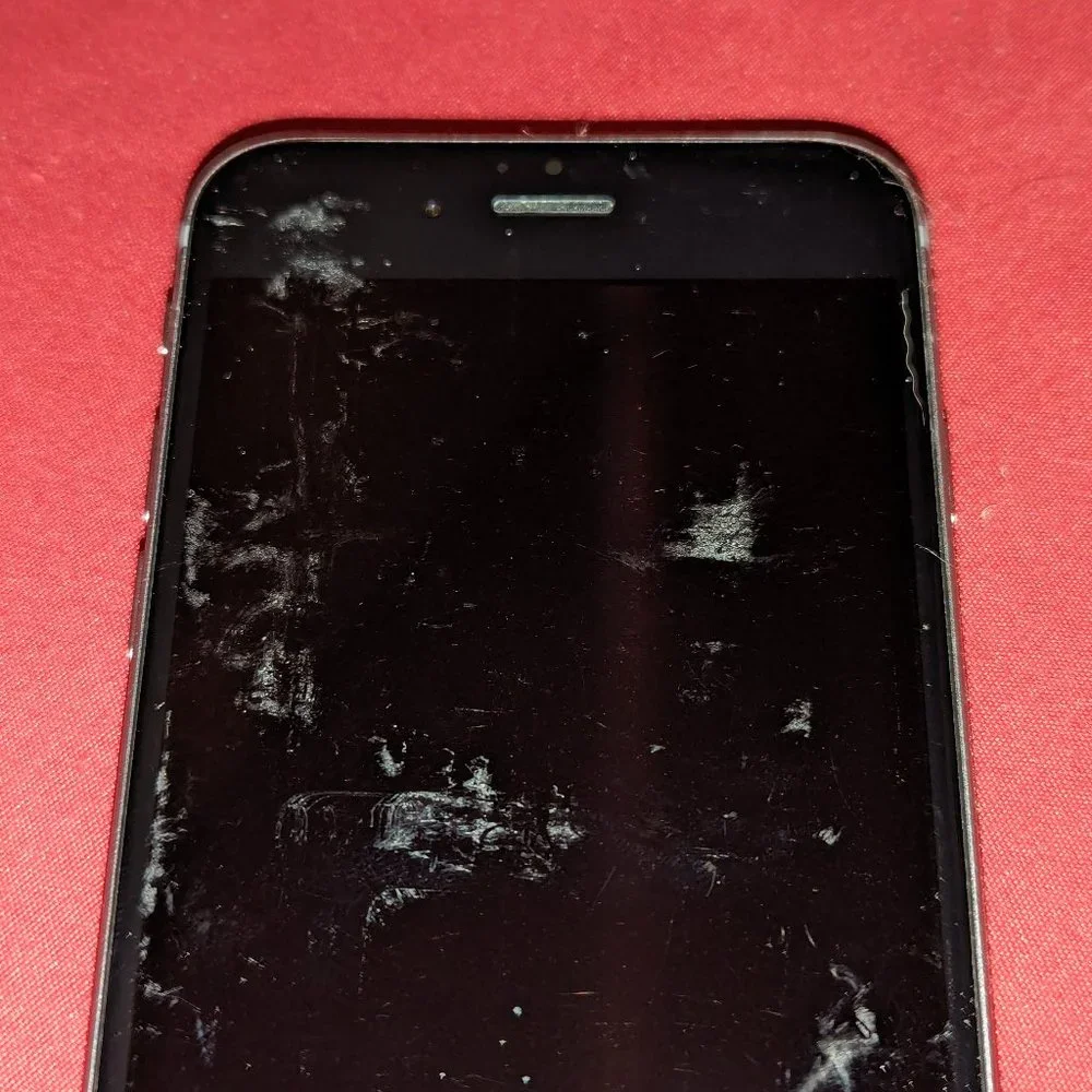 iPhone 6 (A1586) - 64 GB #3 (For parts)***